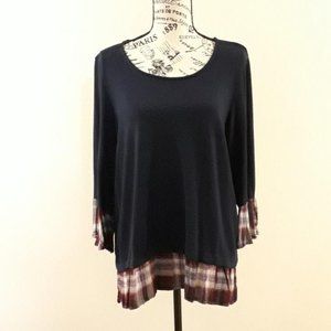 Westport blouse with plaid pleated hemline  Size 2X